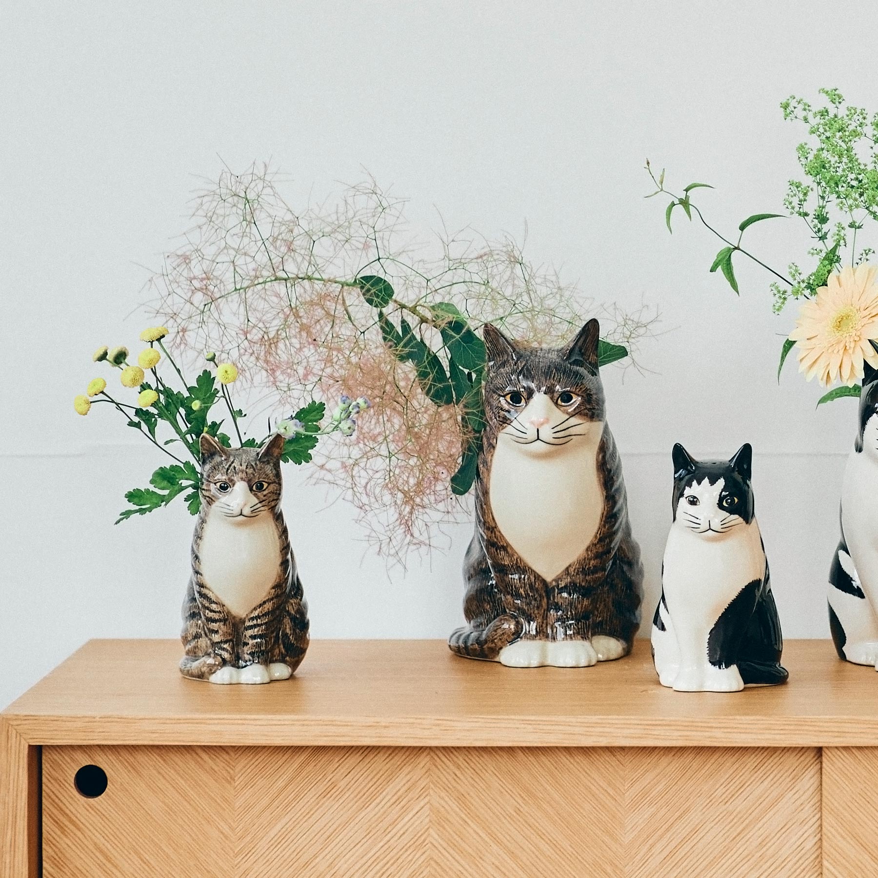 Quail Ceramics キャット・フラワーベース｜フラワーベース｜オルネ ド