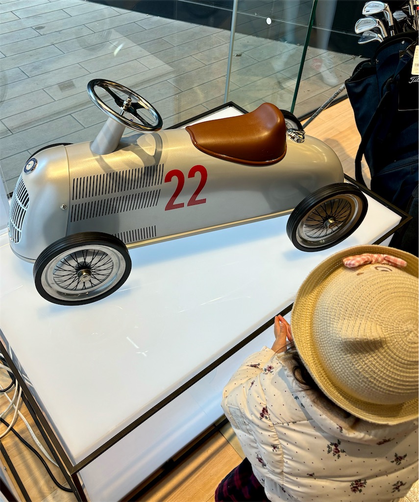 メルセデスミー展示、可愛いシルバーアローに痺れた - のぶろぐ13。