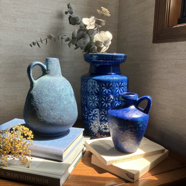 抽象画のような鮮やかなブルーのドイツ花瓶／Fat Lava／ファットラヴァ