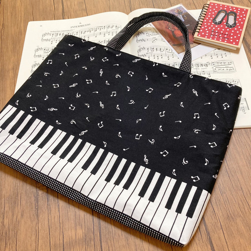レッスンバッグ A4◎ ピアノ 鍵盤 音符 スクールバッグ 通園通学 入学