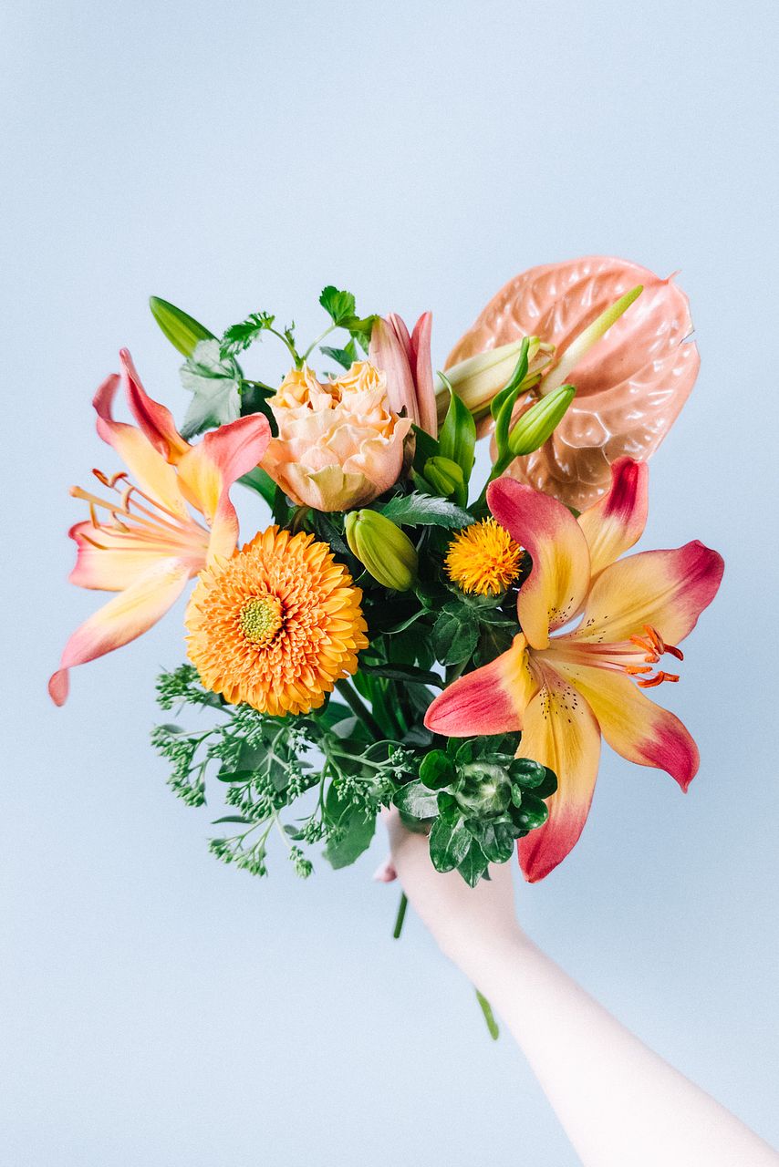 ユリ】人気の花束・ブーケ特集 | FLOWER｜かわいい花束を【送料無料