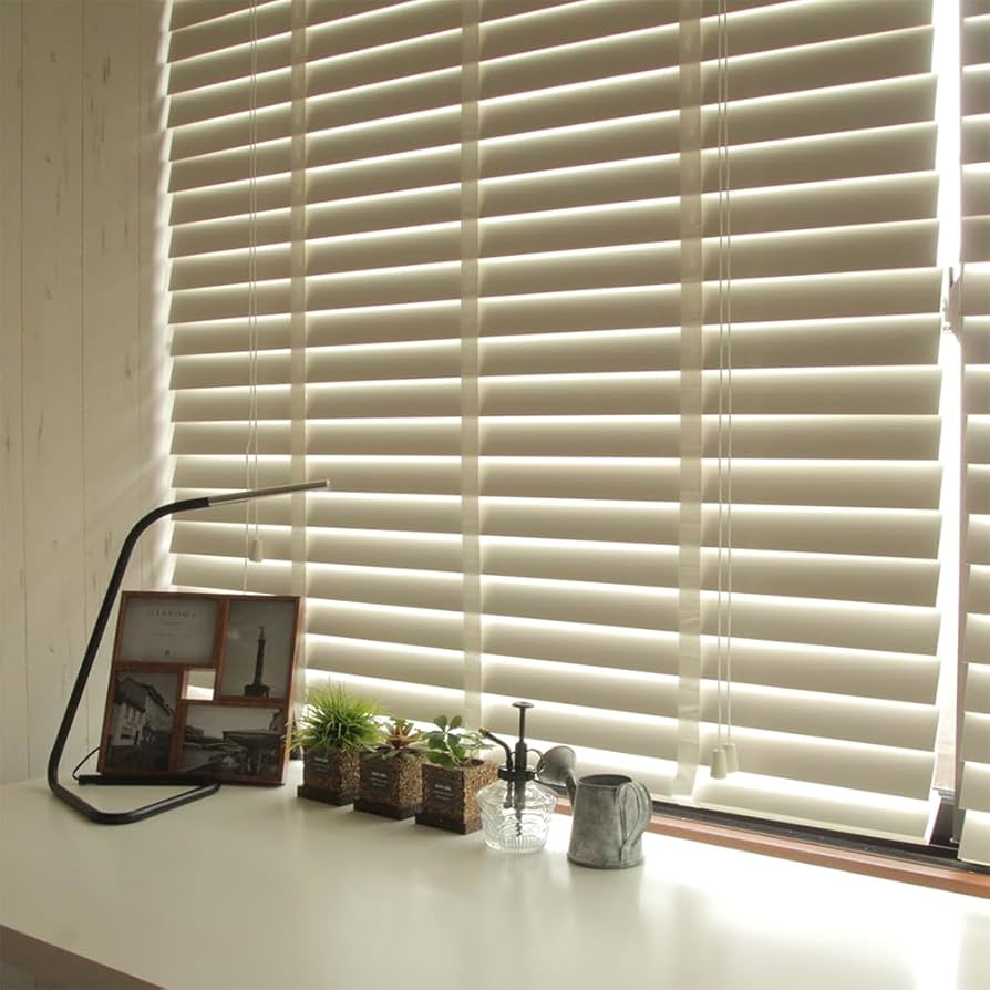 Amazon｜さくらインテリア 木製ブラインド 【 ホワイト 幅130cm 丈