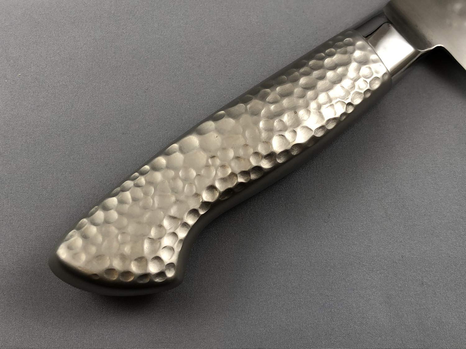 Amazon｜刀舟技研 包丁 牛刀 (右利き用) 180mm 「 刀舟 鎚目モナカ