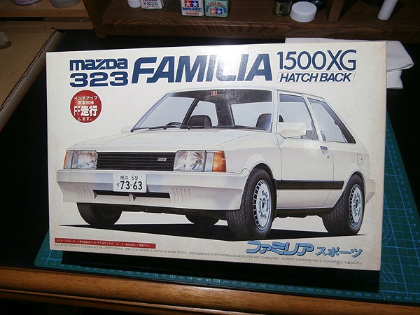 愛車作ろう！ 第二弾、マツダ・ファミリア XG (フジミ 1/24) No.2
