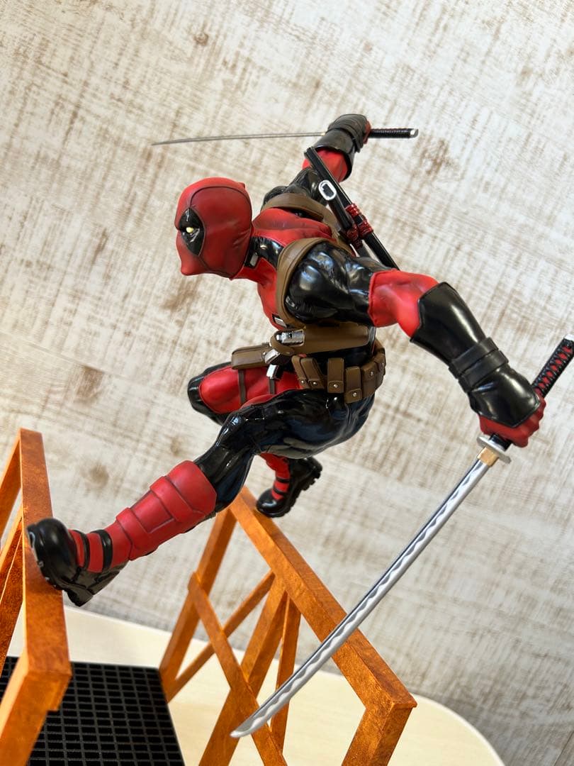 MARVEL コトブキヤ　DEADPOOL 1/6 フィギュア　デッドプール ARTFX MARVEL UNIVERSE SUPER デッドプール 1/6 簡易組立キット（再販
