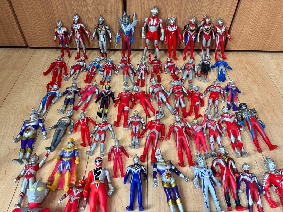 ウルトラマン・怪獣フィギュアセット　70体以上　　 　まとめ売り 楽天市場】ウルトラマン怪獣セットの通販