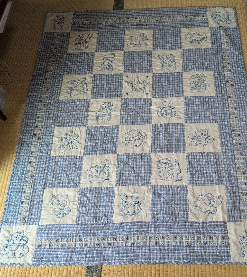 ハンドメイド　キルトケット ホビーラホビーレのアレンジ ホビーラホビーレ 『アルバムキルトのミニスプレッド 82cm×82cm