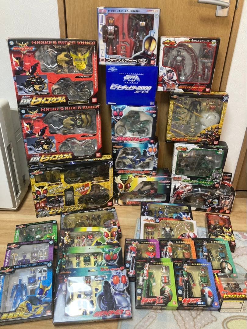 バンダイ　装着変身 仮面クウガ　他セット　アギト　龍騎　ファイズ A review of Kuuga, Agito, Ryuki, Faiz, and Blade all at once