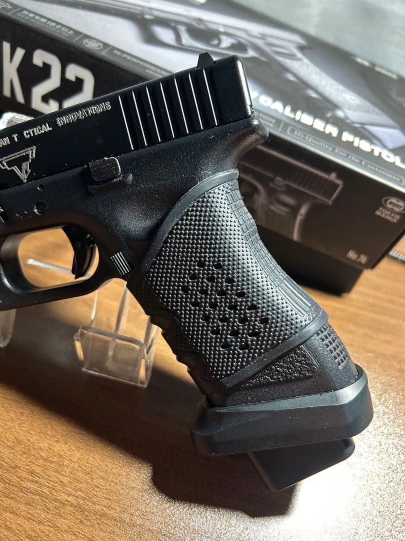 東京マルイ GLOCK 22 ガスガン TTI風カスタム マガジン✖️4本 - メルカリ