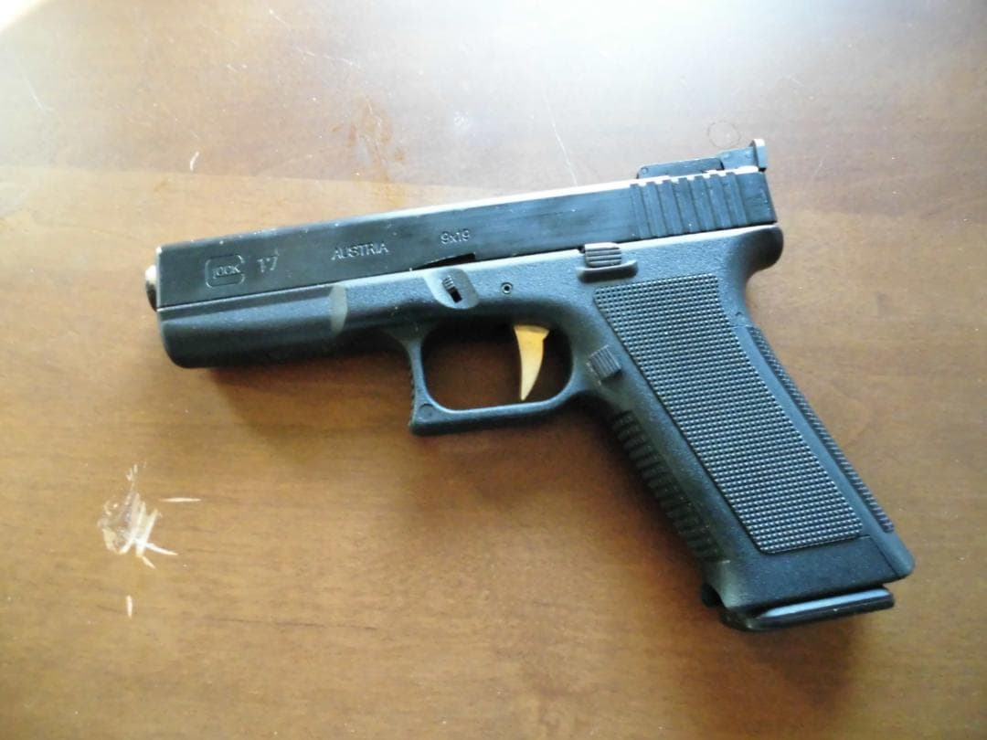 MGC　グロック１７　カスタム　ガスブロプラスチック製 G17カスタム フラット・ダークアース - ガスブローバック | 東京マルイ