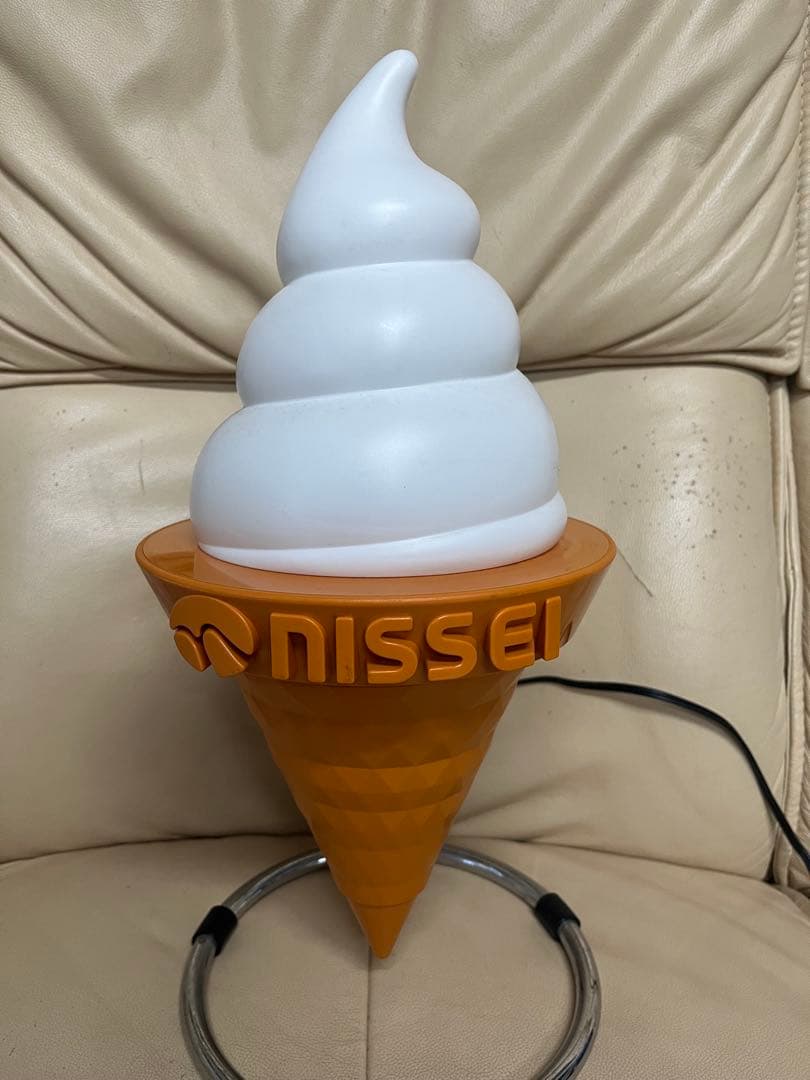 ニッセイ ソフトクリーム ライト 日世 置物 レア 非売品 美品 NISSEI ニッセイ 日世 ソフトクリーム 卓上 看板