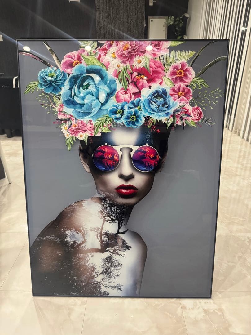 花の装飾の女性肖像画　アートガラスパネル 楽天市場】水晶パネル アートパネル 60×80cm 黒フレーム付き 女性 人物