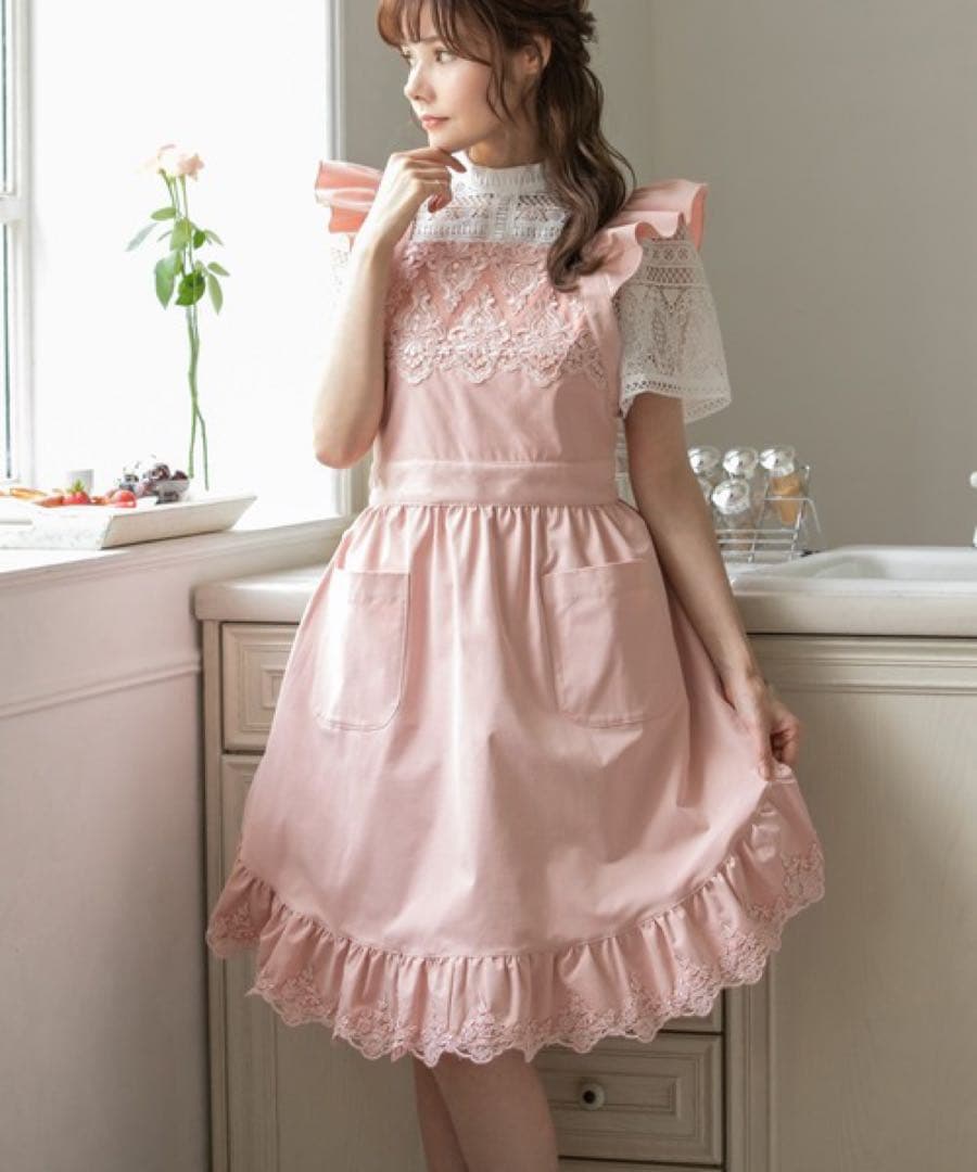 エミリアウィズ　エプロン　新品 Elegant Sans-Collar Dress | エミリアウィズ 公式オンラインストア