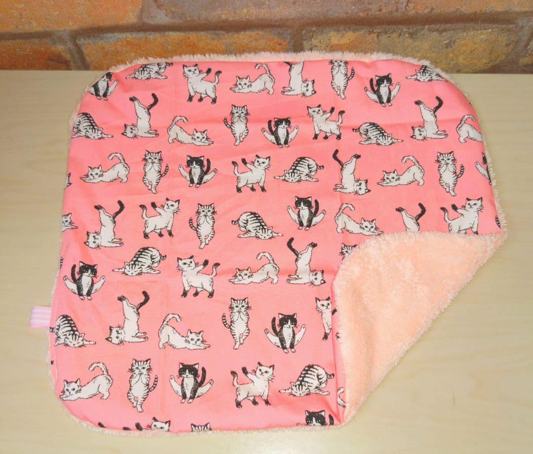 専用❤みかん❤コットン×マイクロ⭐超大判ハンドタオル❤ヨガ猫…ピンク♥ 楽天市場】にゃん屋 メール便対応 ハンドタオル 5種 NECO-COMON