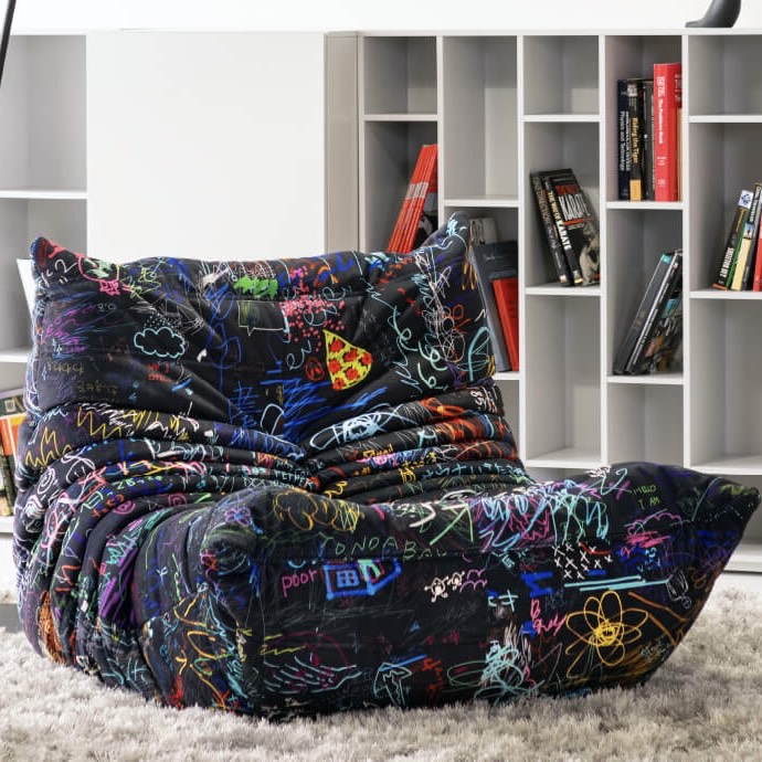 リーンロゼより、日本限定とんだ林蘭モデルのTOGOソファが入荷しました